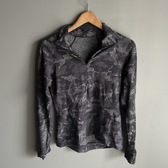Lululemon Outrun the Elements 1/2 Zip Incognito Camo HTR Black 8 EUC - Picture 8 of 9
